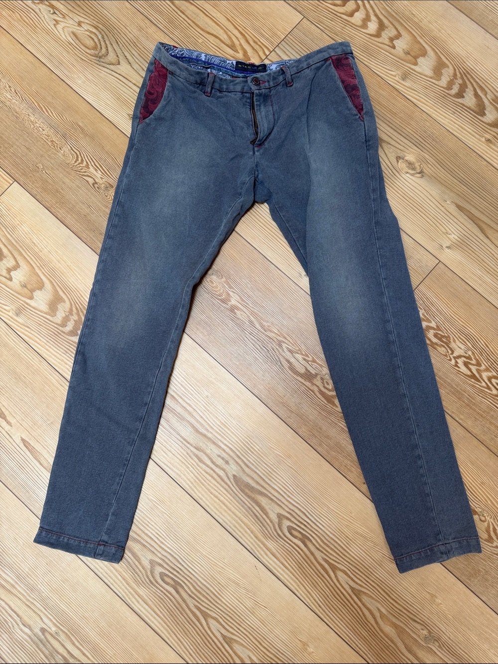 Etro Men's Slim Straight Gray Jeans with Burgundy Pocket Detail